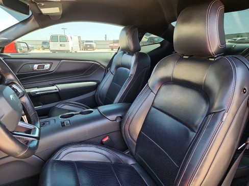 Used 2024 Ford Mustang Premium image 10