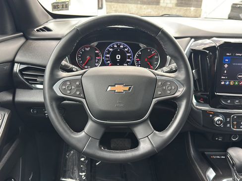 Certified 2023 Chevrolet Traverse High Country AWD/4WD image 2
