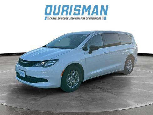 New 2026 Chrysler Voyager LX image 2