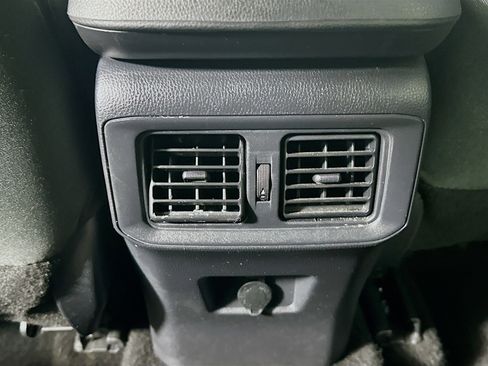 Used 2024 Toyota RAV4 LE image 27