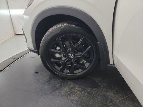 Certified 2025 Honda HR-V Sport image 29