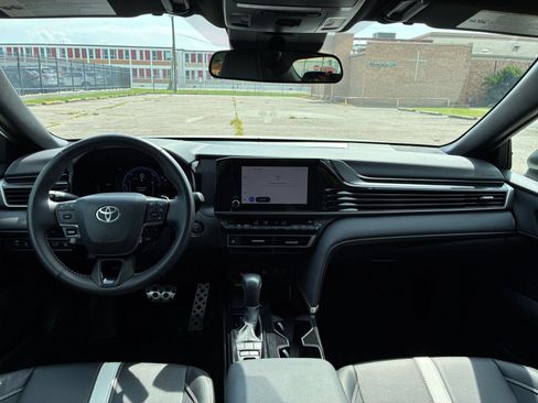 Used 2026 Toyota Camry SE FWD image 28