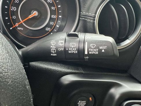 Certified 2020 Jeep Wrangler Unlimited Sahara AWD/4WD image 23