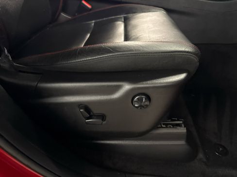 Used 2018 Dodge Durango R/T w/ Technology Group image 57