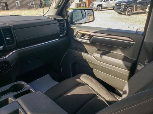 Used 2023 Chevrolet Silverado 1500 LT image 25