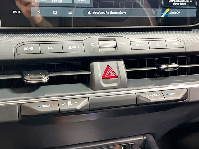 New 2025 Kia K4 GT-Line w/ GT-Line Sunroof Package FWD image 16