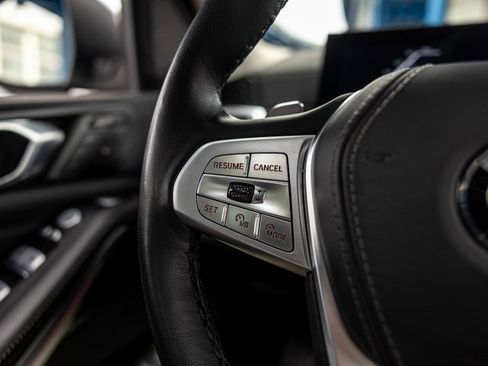 Used 2025 BMW X7 xDrive40i image 33