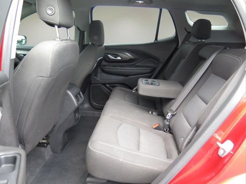 Used 2023 GMC Terrain SLE w/ Driver Convenience Package FWD image 23