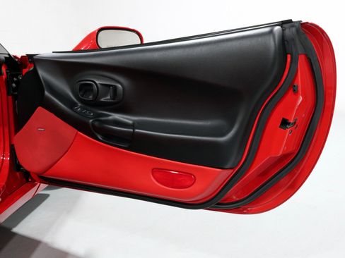 Used 2000 Chevrolet Corvette Convertible w/ Memory Pkg image 71