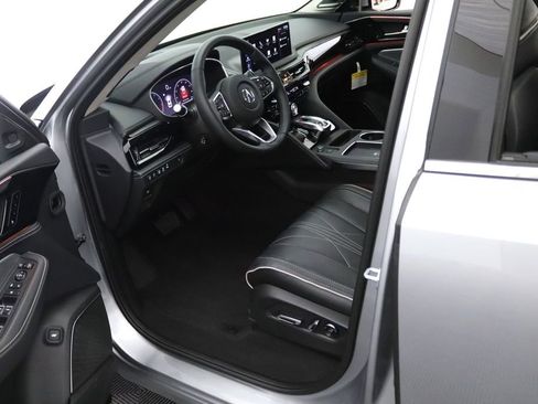Certified 2026 Acura MDX SH-AWD w/ Advance Package image 17