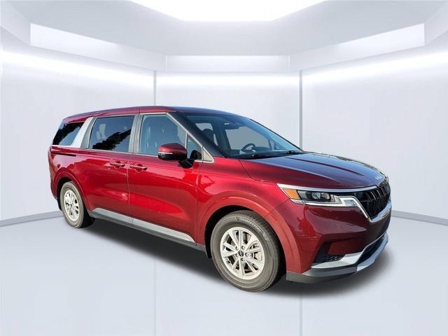 Used 2023 Kia Carnival LX FWD image 8