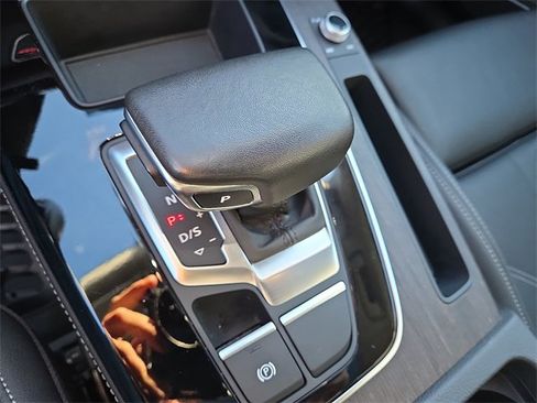 Certified 2024 Audi Q5 2.0T Premium Plus w/ Premium Plus Package image 16