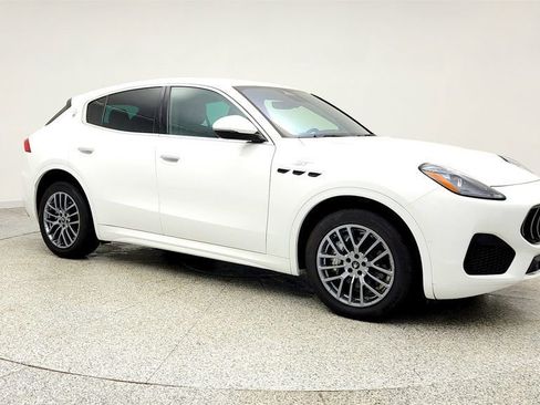 Used 2024 Maserati Grecale GT image 3