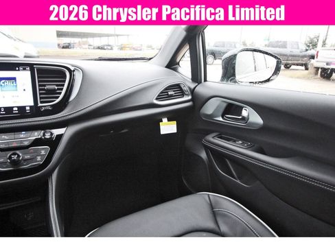 New 2026 Chrysler Pacifica Limited image 9
