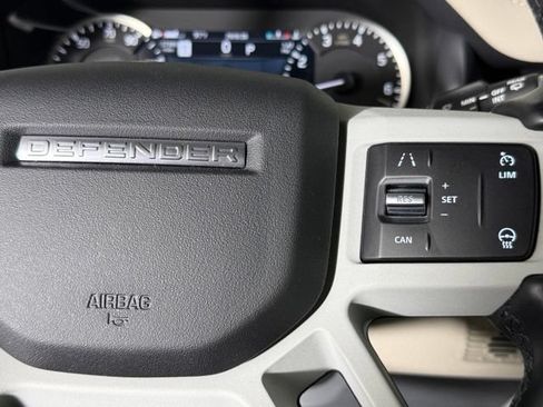 Used 2023 Land Rover Defender 110 S AWD/4WD image 31
