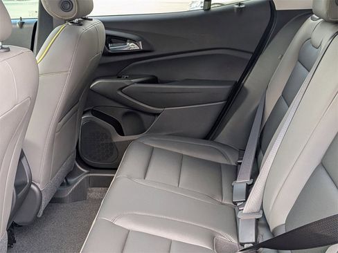 New 2026 Chevrolet Trax ACTIV w/ Sunroof Package image 21