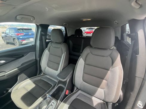 Used 2023 Chevrolet TrailBlazer LT w/ Convenience Package image 36