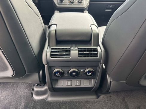 New 2026 Land Rover Defender 110 OCTA AWD/4WD image 16