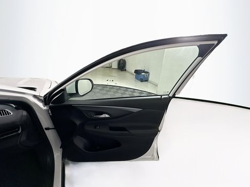 Used 2025 Buick Envista Preferred image 31