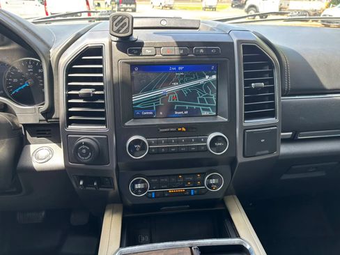 Used 2020 Ford Expedition Platinum AWD/4WD image 24