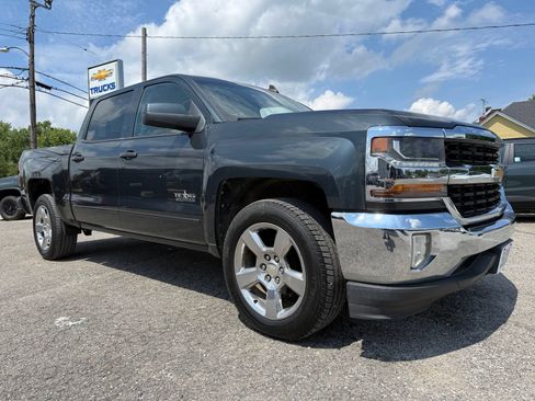 Used 2017 Chevrolet Silverado 1500 LT w/ Texas Edition RWD image 9