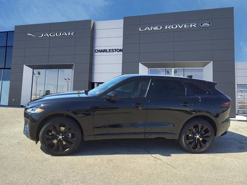 Certified 2026 Jaguar F-PACE R-Dynamic S image 2