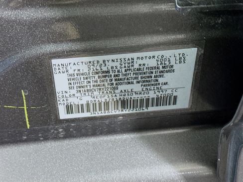 Used 2024 Nissan Sentra SV FWD image 40