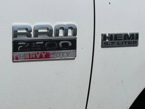 Used 2011 RAM 2500 ST w/ ST Popular Equipment Group AWD/4WD image 2