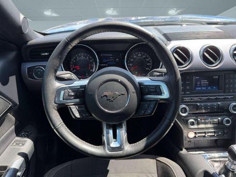 Used 2017 Ford Mustang GT RWD image 15