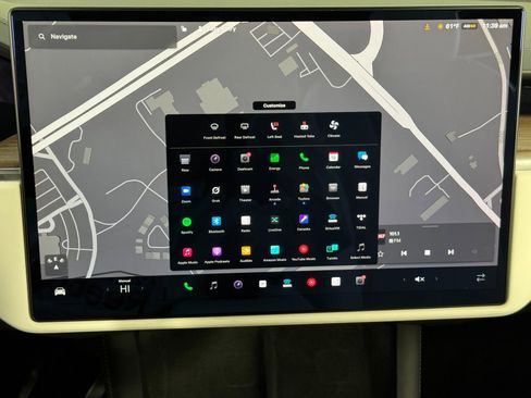 Used 2023 Tesla Model X image 22