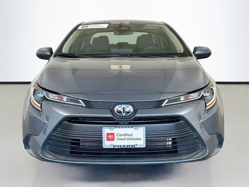 Used 2025 Toyota Corolla LE w/ LE Premium Package FWD image 2