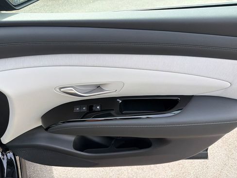 New 2026 Hyundai Tucson Limited FWD image 15