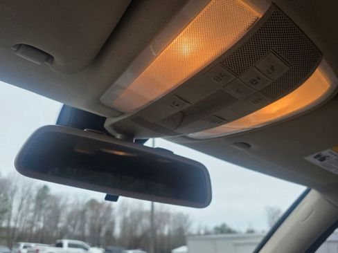 Used 2015 Mercedes-Benz GLK 350 2WD image 18