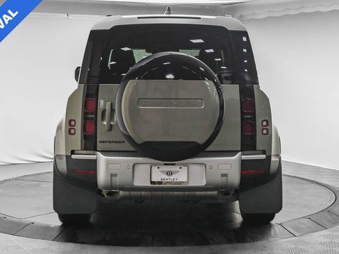 Used 2024 Land Rover Defender 110 S image 6
