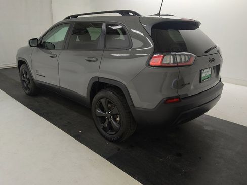 Used 2021 Jeep Cherokee Latitude AWD/4WD image 5