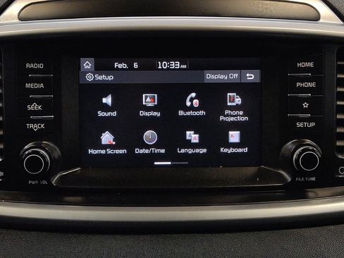 Used 2019 Kia Sorento LX image 25