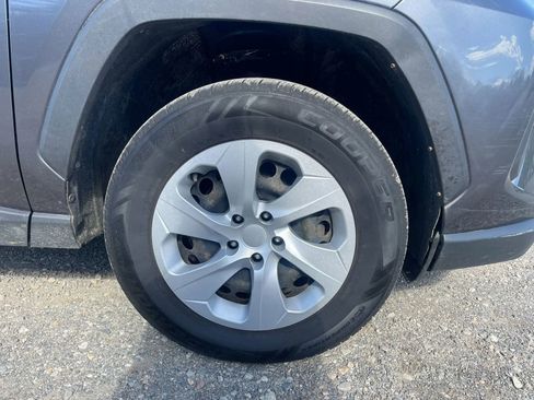 Used 2019 Toyota RAV4 LE AWD/4WD image 32