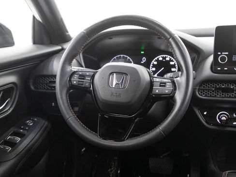 Used 2024 Honda HR-V Sport image 16