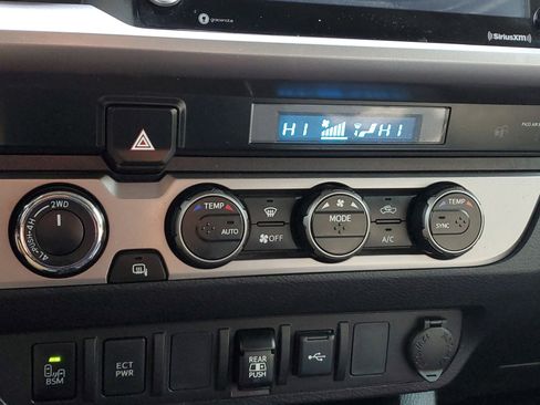 Used 2021 Toyota Tacoma SR5 w/ Technology Package image 28