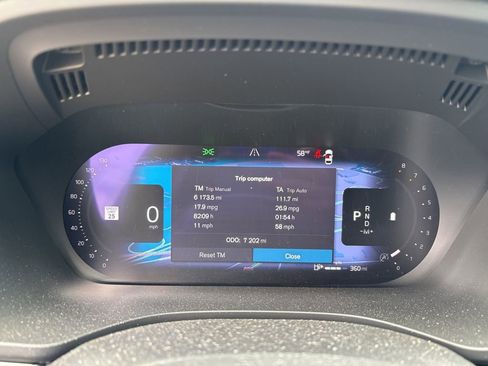 Certified 2023 Volvo XC60 B5 Core w/ Climate Package AWD/4WD image 19