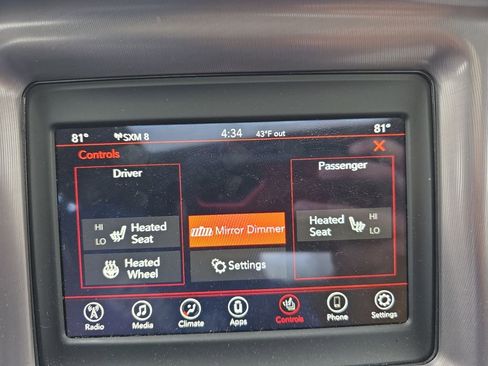 Used 2022 Dodge Challenger SXT w/ Driver Convenience Group AWD/4WD image 29