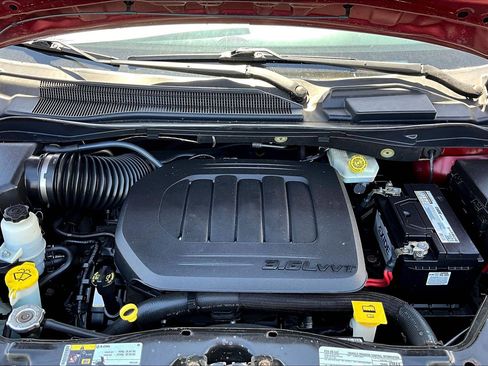 Used 2019 Dodge Grand Caravan GT FWD image 8