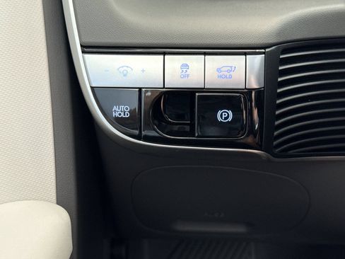 Used 2024 Hyundai Ioniq 5 SEL RWD image 30