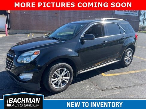 Used 2017 Chevrolet Equinox LT w/ Convenience Package image 4