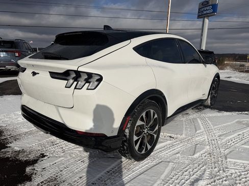 Used 2021 Ford Mustang Mach-E Premium image 8