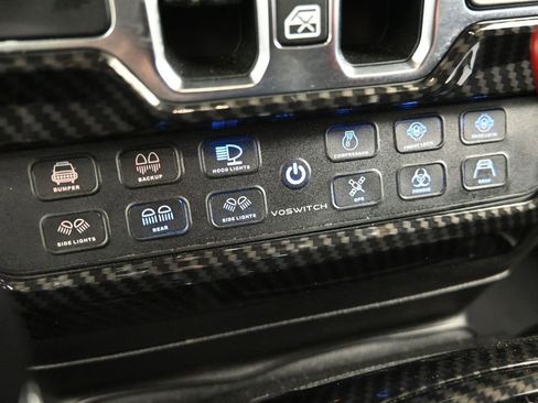 Used 2020 Jeep Gladiator Overland AWD/4WD image 16