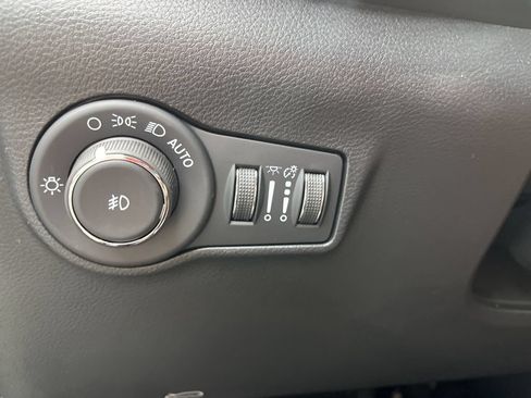 New 2026 Jeep Compass Latitude AWD/4WD image 10
