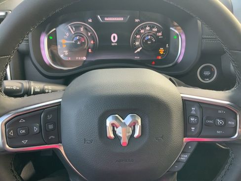 New 2026 RAM 2500 Laramie AWD/4WD image 21
