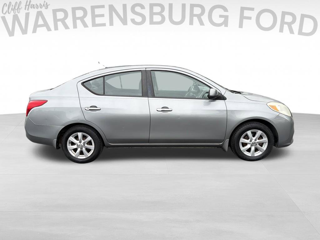 Used 2012 Nissan Versa FWD image 8