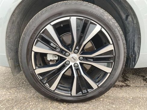 Used 2025 Volvo XC60 B5 Plus w/ Protection Package Premier AWD/4WD image 33